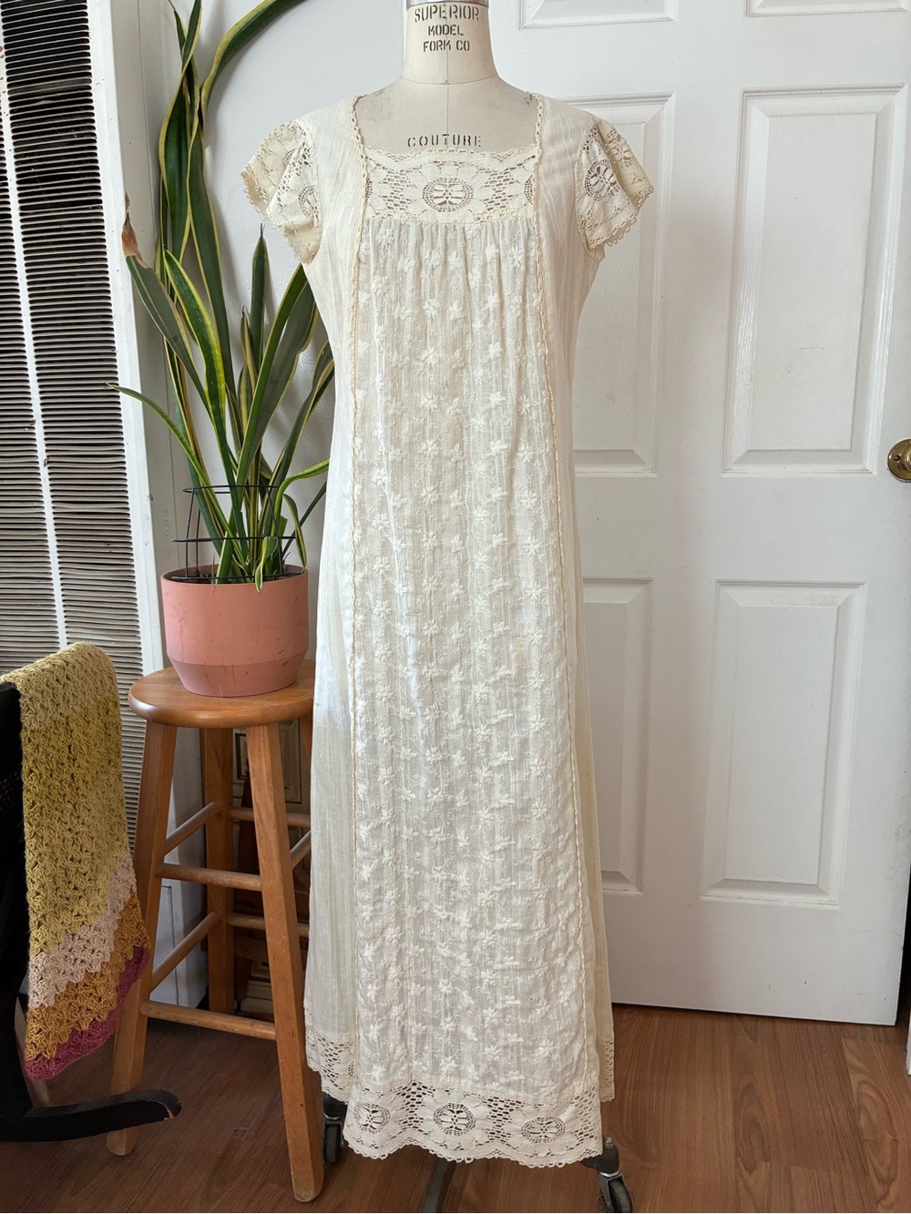 Miss K Hawaiian Cream Lace Maxi Dress